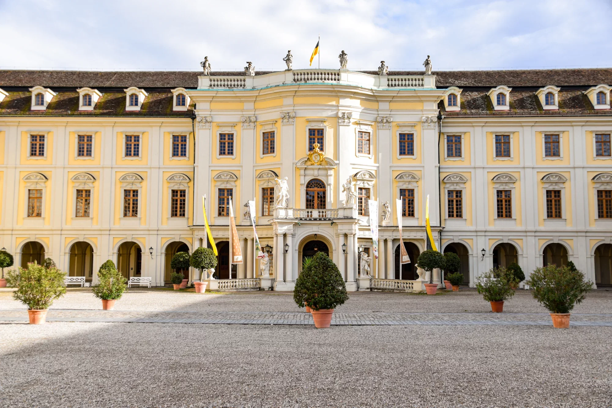 schloss-ludwigsburg-1.webp