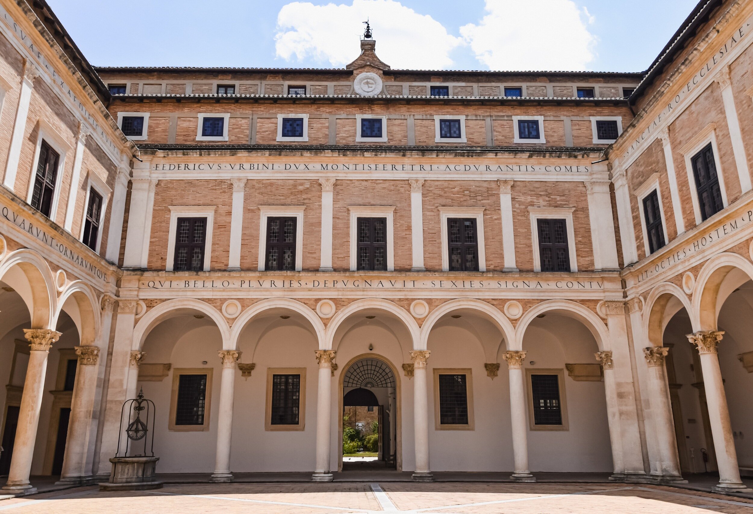 urbino_palazzo-ducale_2.jpeg urbino_palazzo-ducale_2.jpeg