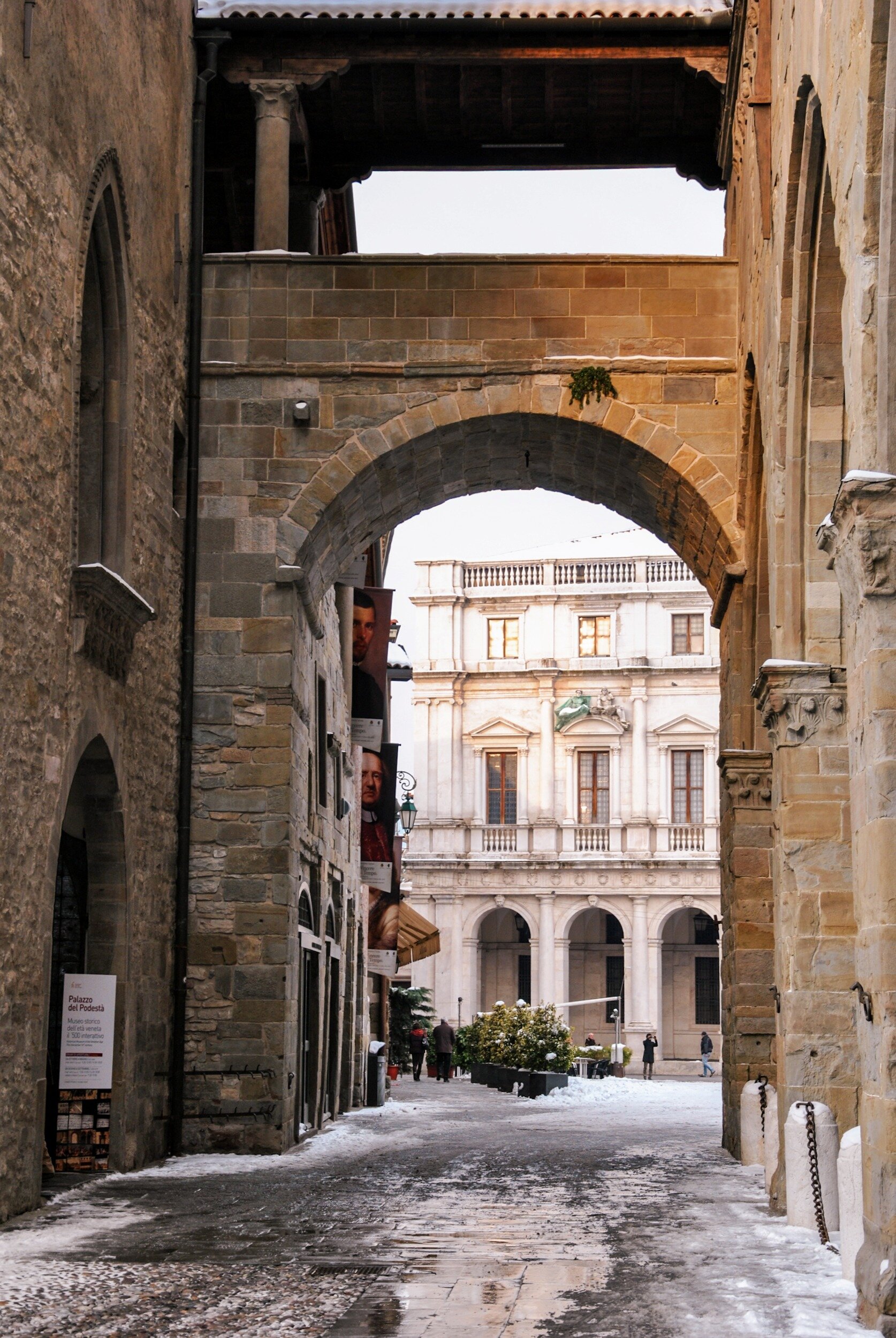 bergamo_verso-piazza-vecchia.jpeg bergamo_verso-piazza-vecchia.jpeg