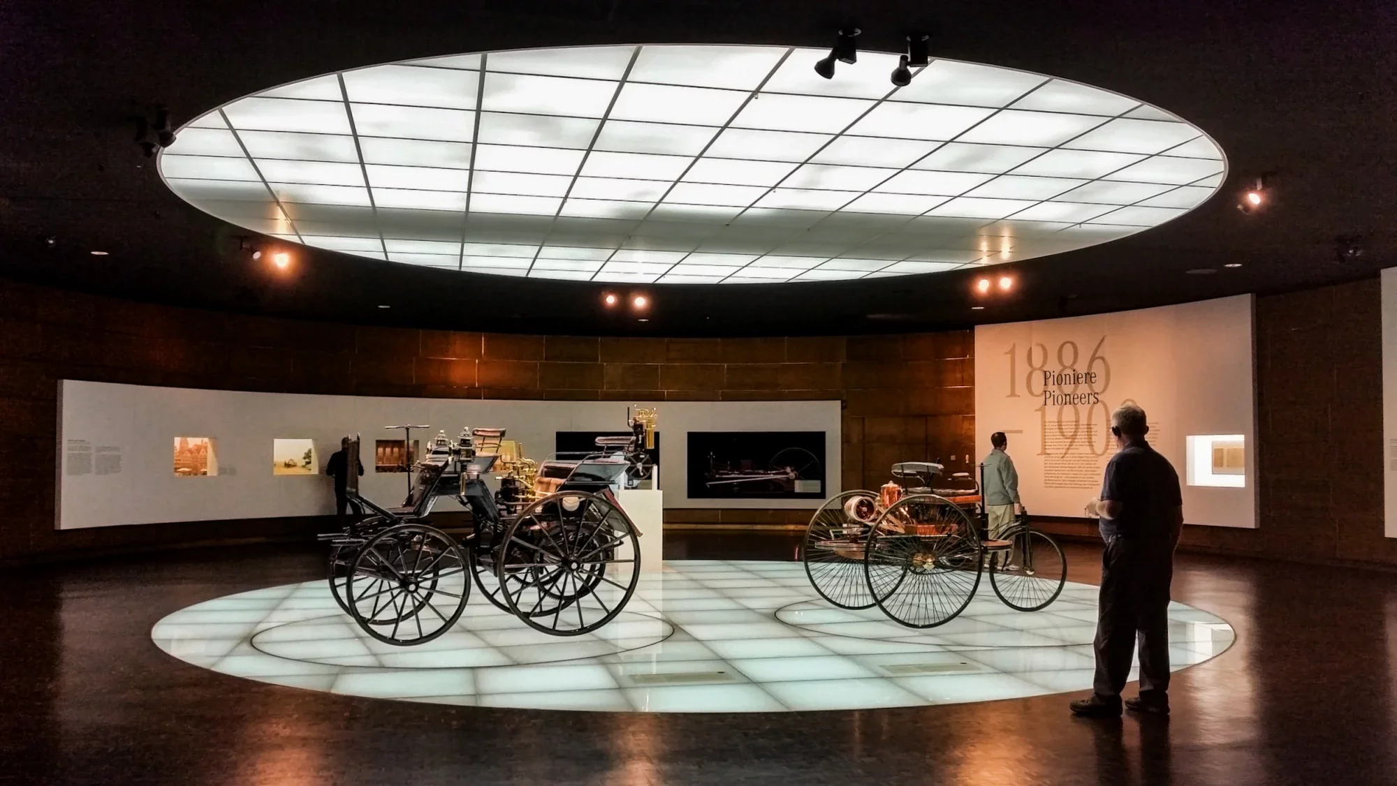 stuttgart_daimler-museum-3.webp