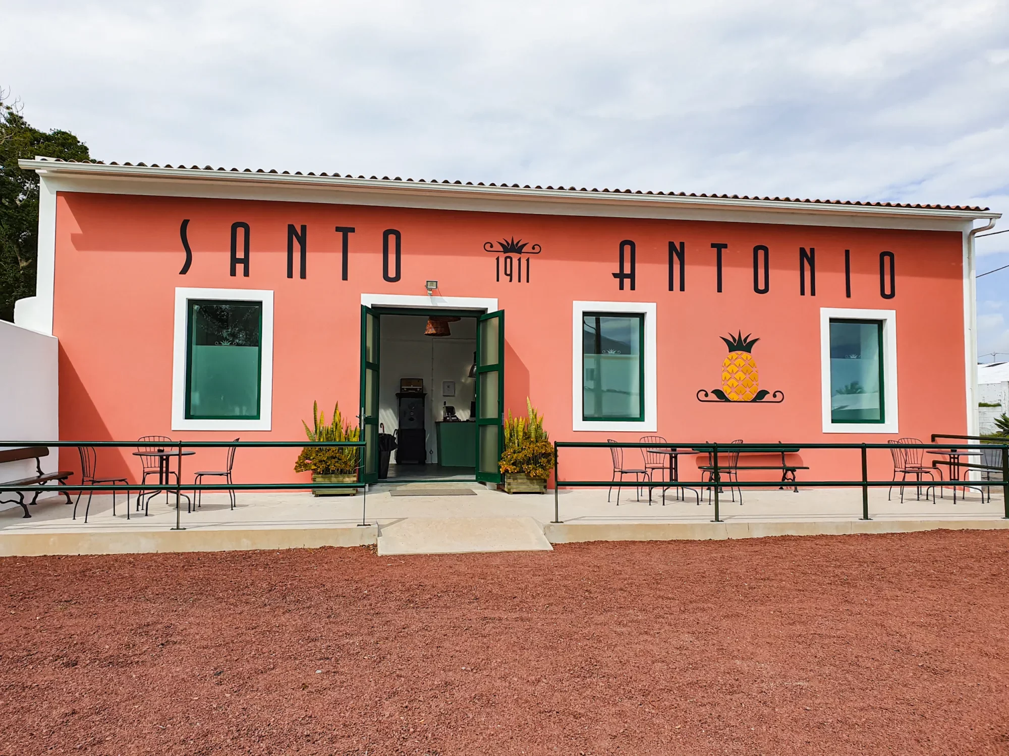 azoren_ananas-santo-antonio-1.webp azoren_ananas-santo-antonio-1.webp