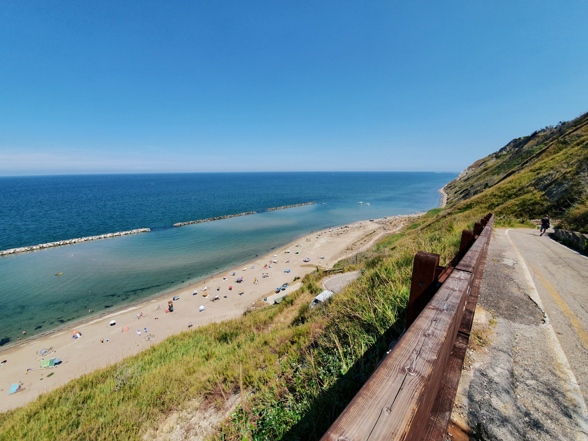 urbino_spiaggia-fiorenzuola.jpeg urbino_spiaggia-fiorenzuola.jpeg