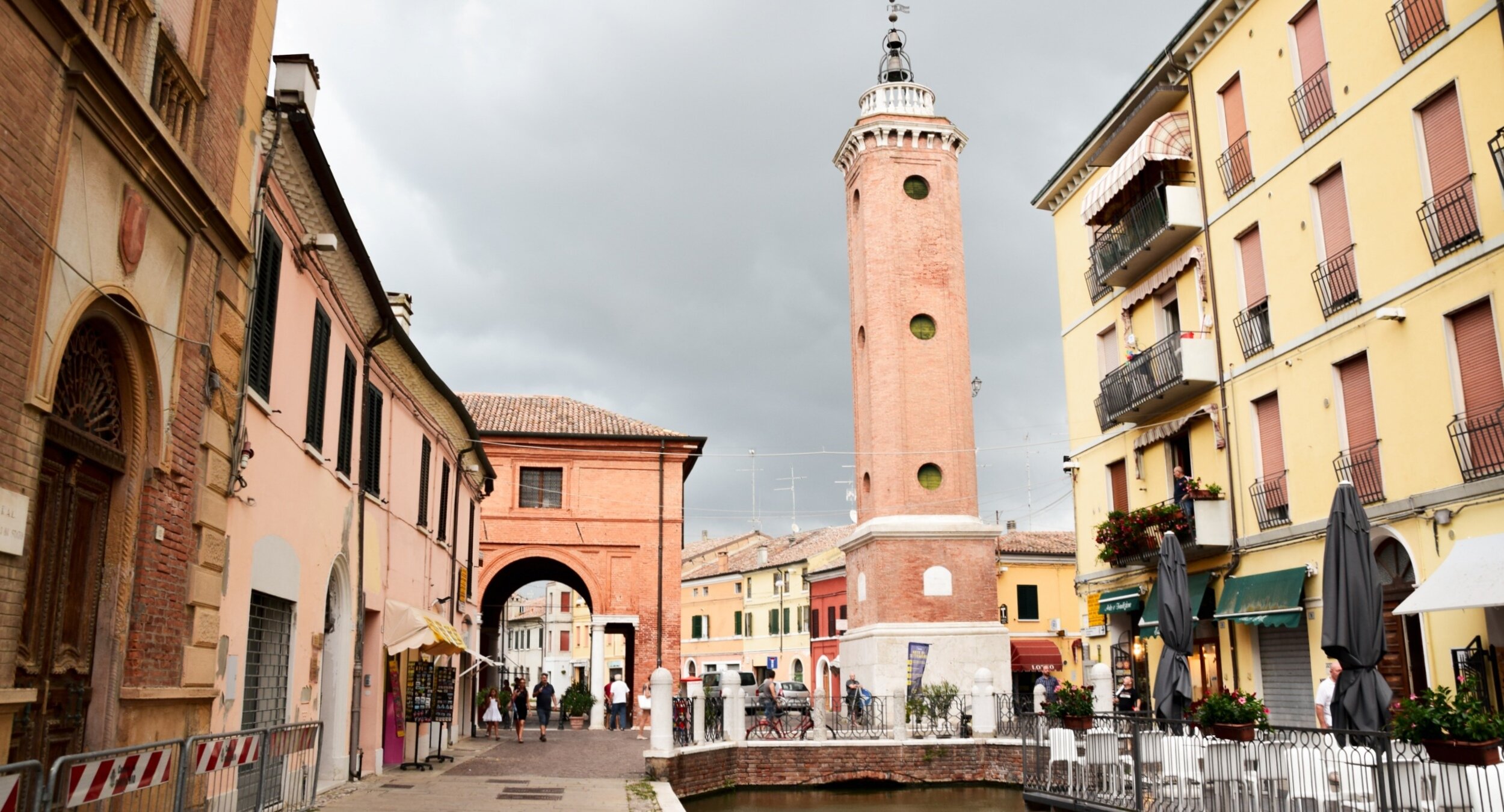 comacchio_vista-loggia-del-grano_2.jpeg