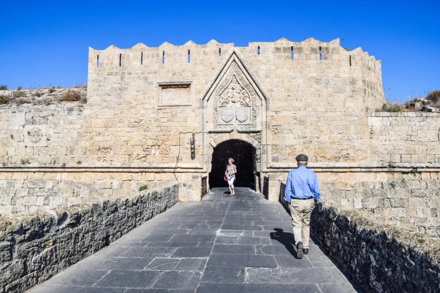 rhodos_stadtmauer-1.webp rhodos_stadtmauer-1.webp