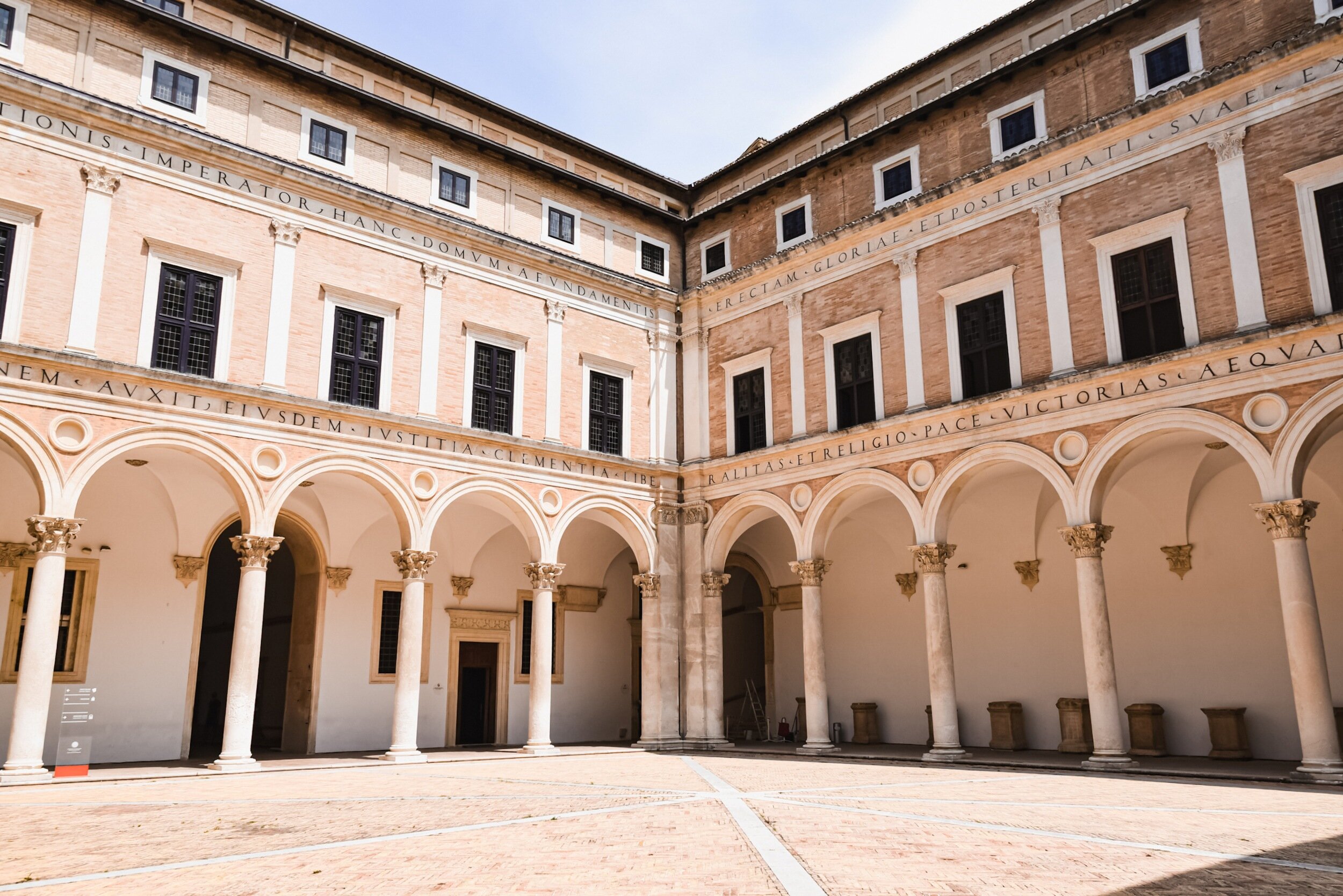 urbino_palazzo-ducale_3.jpeg urbino_palazzo-ducale_3.jpeg