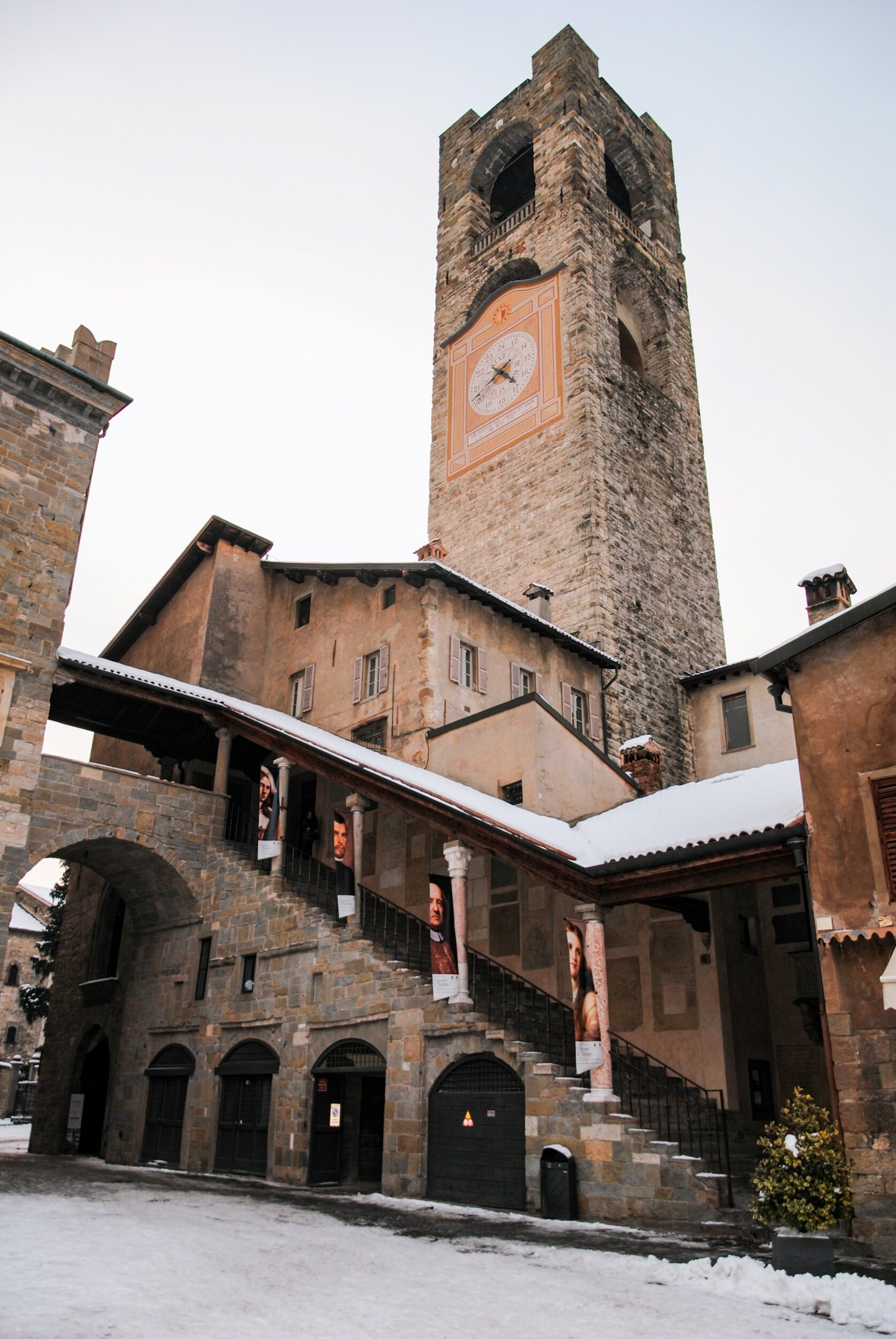 bergamo_piazza-vecchia-campanone.jpeg bergamo_piazza-vecchia-campanone.jpeg