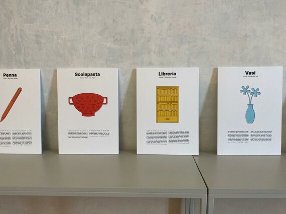 Dettaglio della mostra oggettario curata da errepiuesse r+s di Rosaria Copeta e Stefania Galante