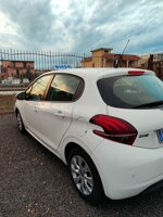 peugeot-208-colore-bianco-motore-diesel-euro-6