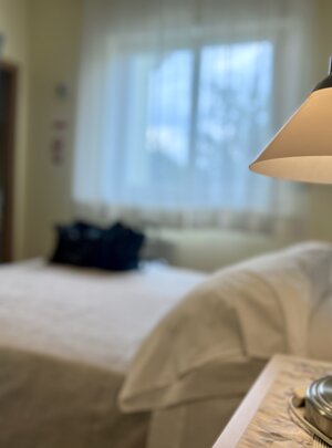 eyJlbiI6IlJvb20gZGV0YWlsIn0=