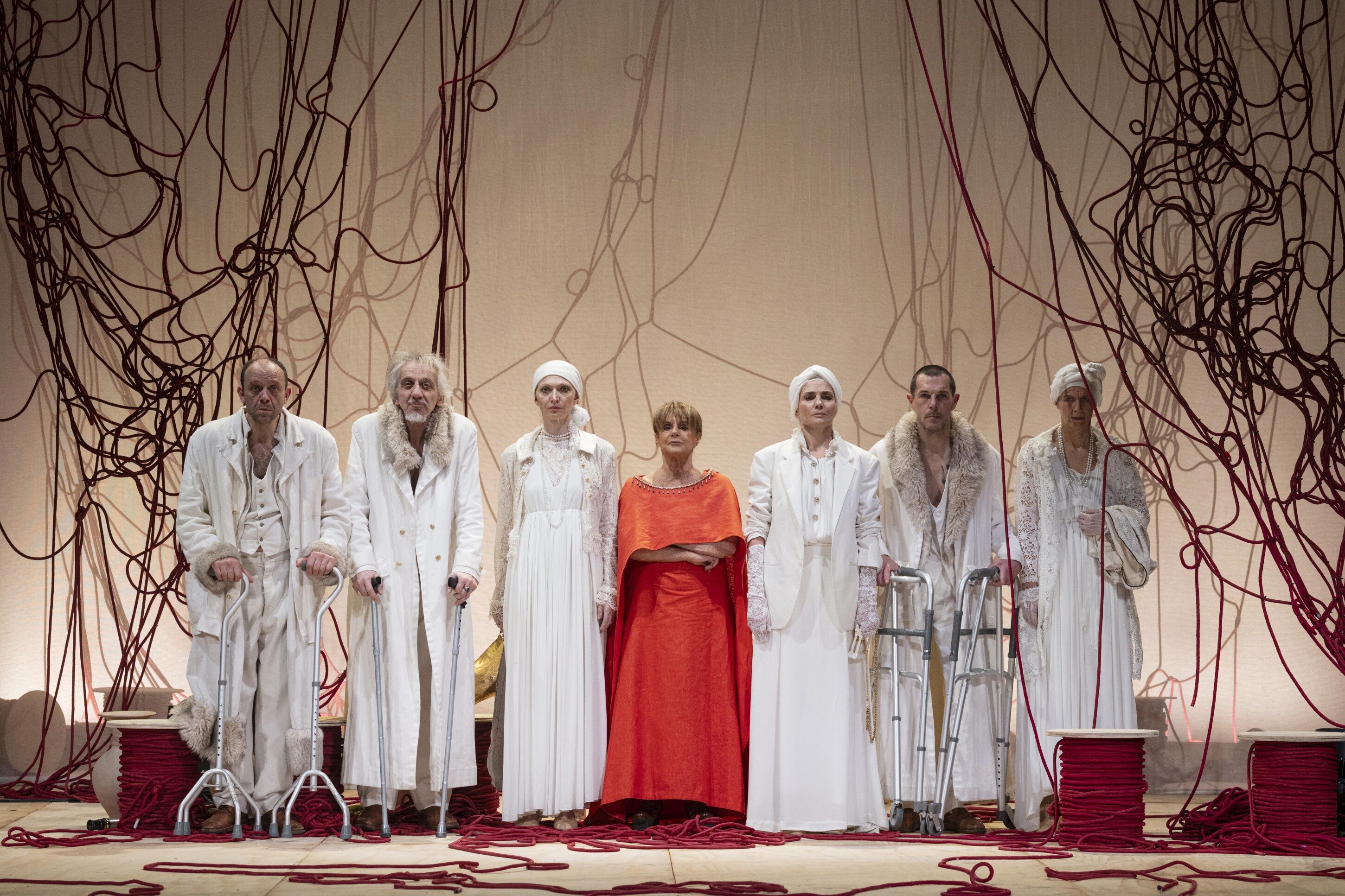 ARMONIE D'ARTE FESTIVAL TORNA A SCOLACIUM CON DUE GRANDI APPUNTAMENTI TRA DANZA E TEATRO PER RACCONTARE GLI APPRODI DELL'UMANO.