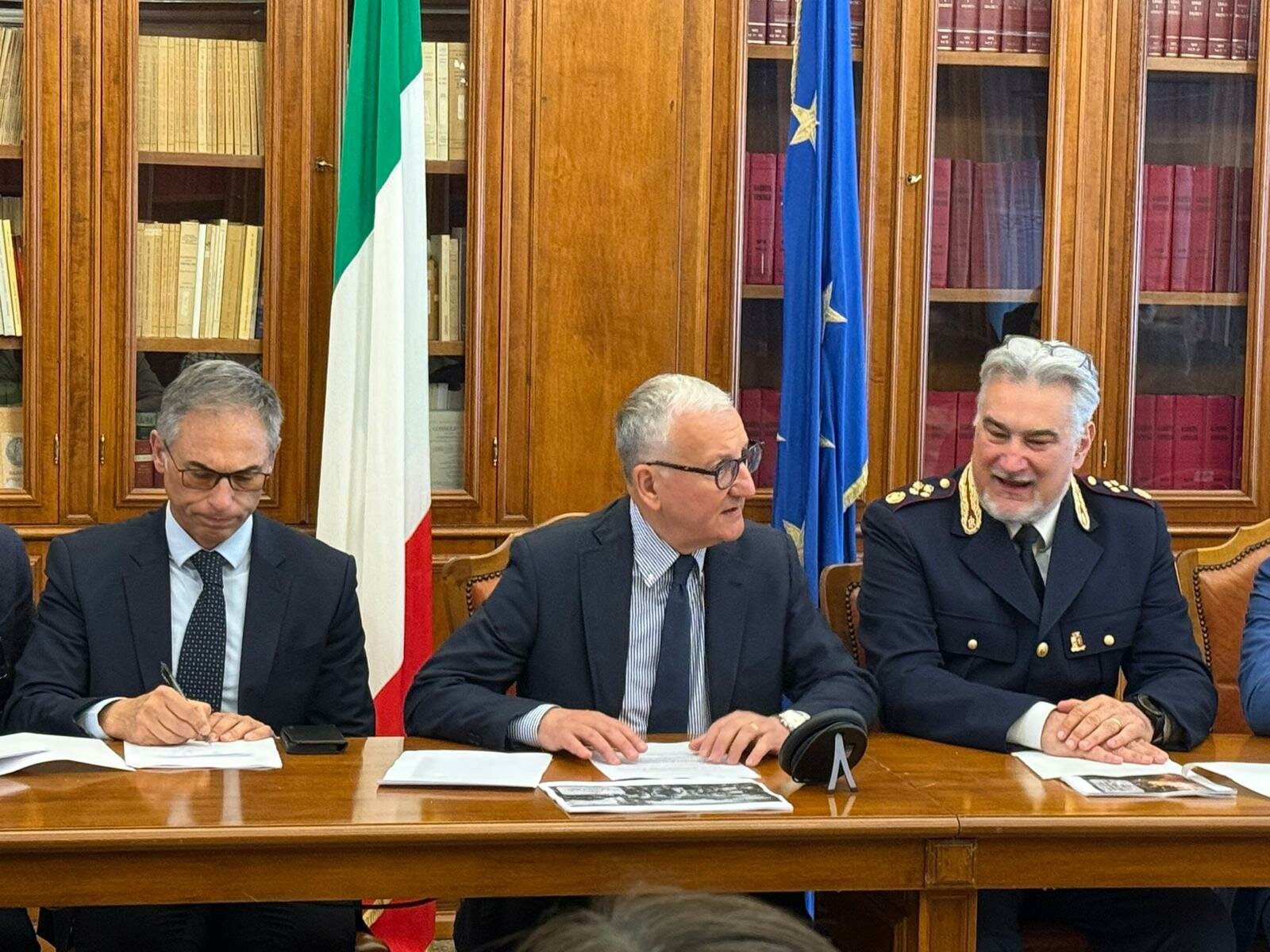 Messi a punto gli ultimi dettagli organizzativi e di sicurezza della prima tappa italiana del Giro d&rsquo;Italia in programma il 12 maggio.