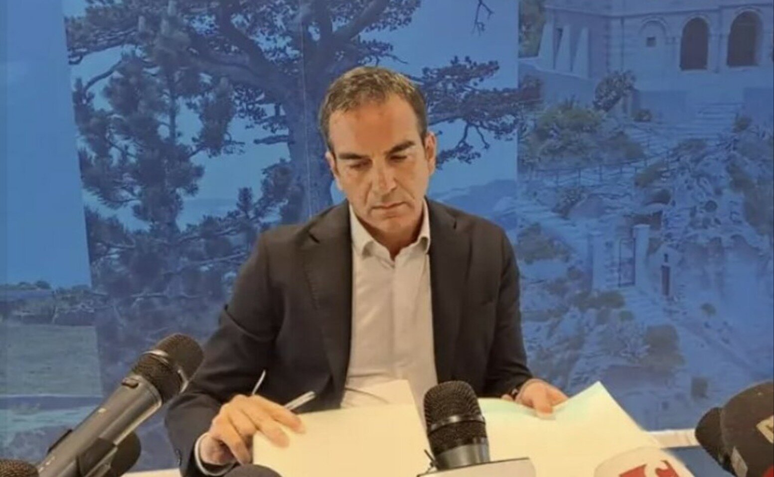 OCCHIUTO: MI DIMETTO, MA MI RICANDIDO.