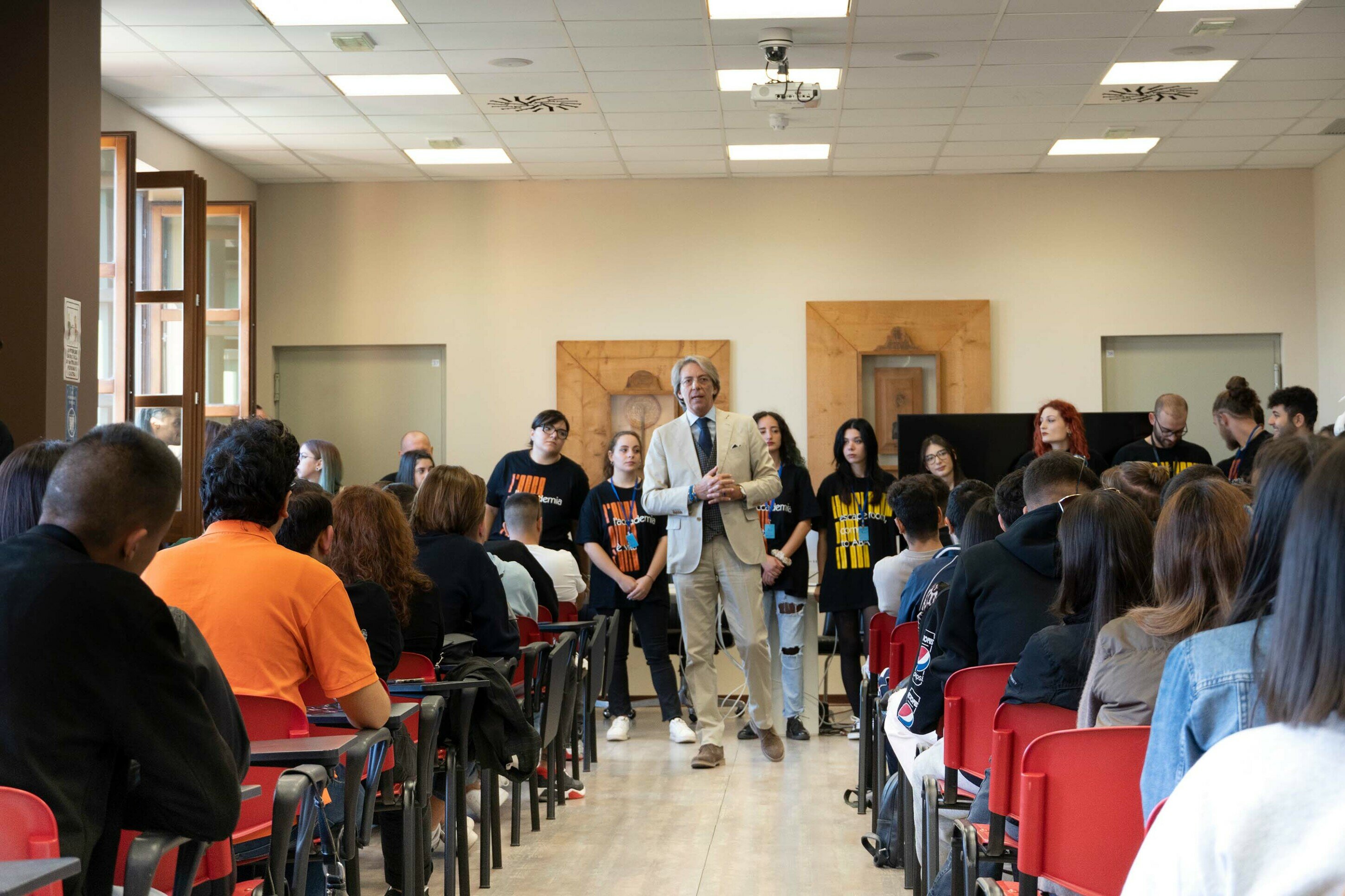 Internazionalizzazione, è record di risorse per l'Accademia di Belle Arti di Catanzaro: 533mila euro dal Mur per il 2026 Un aumento del 38% rispetto al già storico risultato del 2025, frutto dell’impegno dell’Ufficio relazioni internazionali: attive convenzioni con 10 paesi e 20 istituzioni d’eccellenza