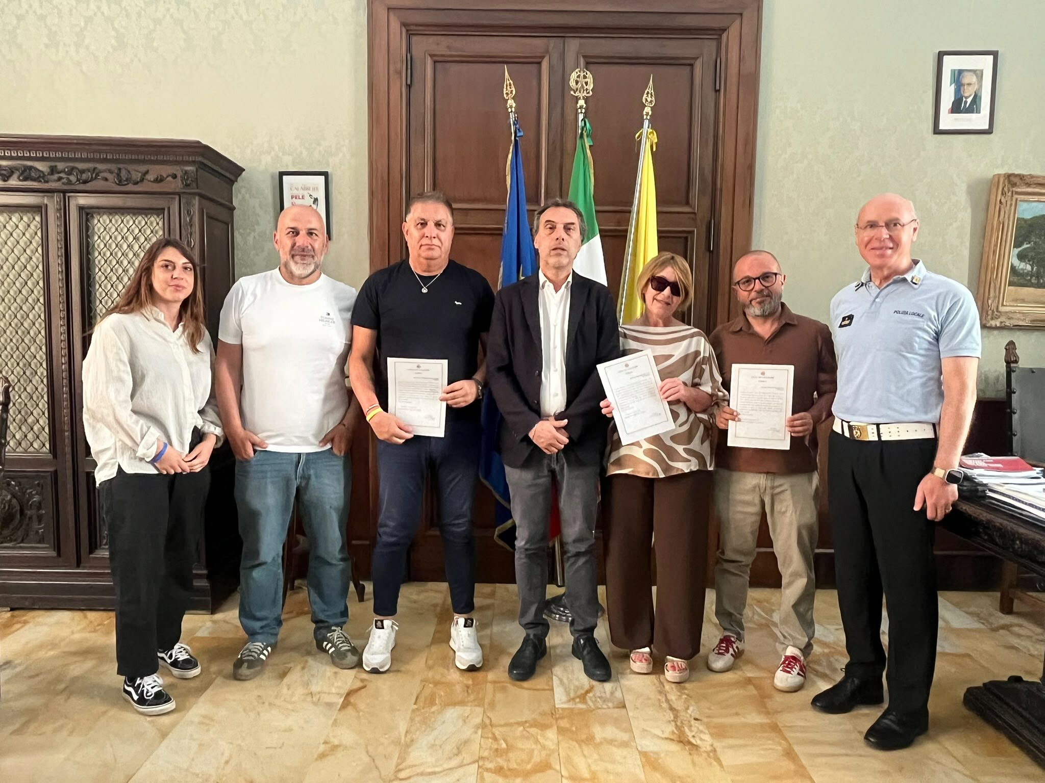La Polizia Locale nelle scuole per la prevenzione sull’uso di sostanze stupefacenti, insieme al SerD, il Centro Calabrese di Solidarietà e la cooperativa Zarapoti