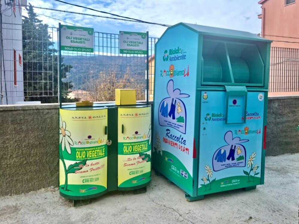 Raccolta di indumenti usati e oli vegetali esausti, il Comune sperimenta una nuova modalità di conferimento nel quartiere Lido