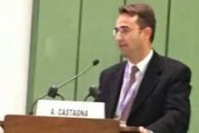 Il consigliere regionale Bruno (Tridico Presidente) si congratula con il professor Alberto Castagna per l&rsquo;elezione a presidente regionale dei geriatri extraospedalieri