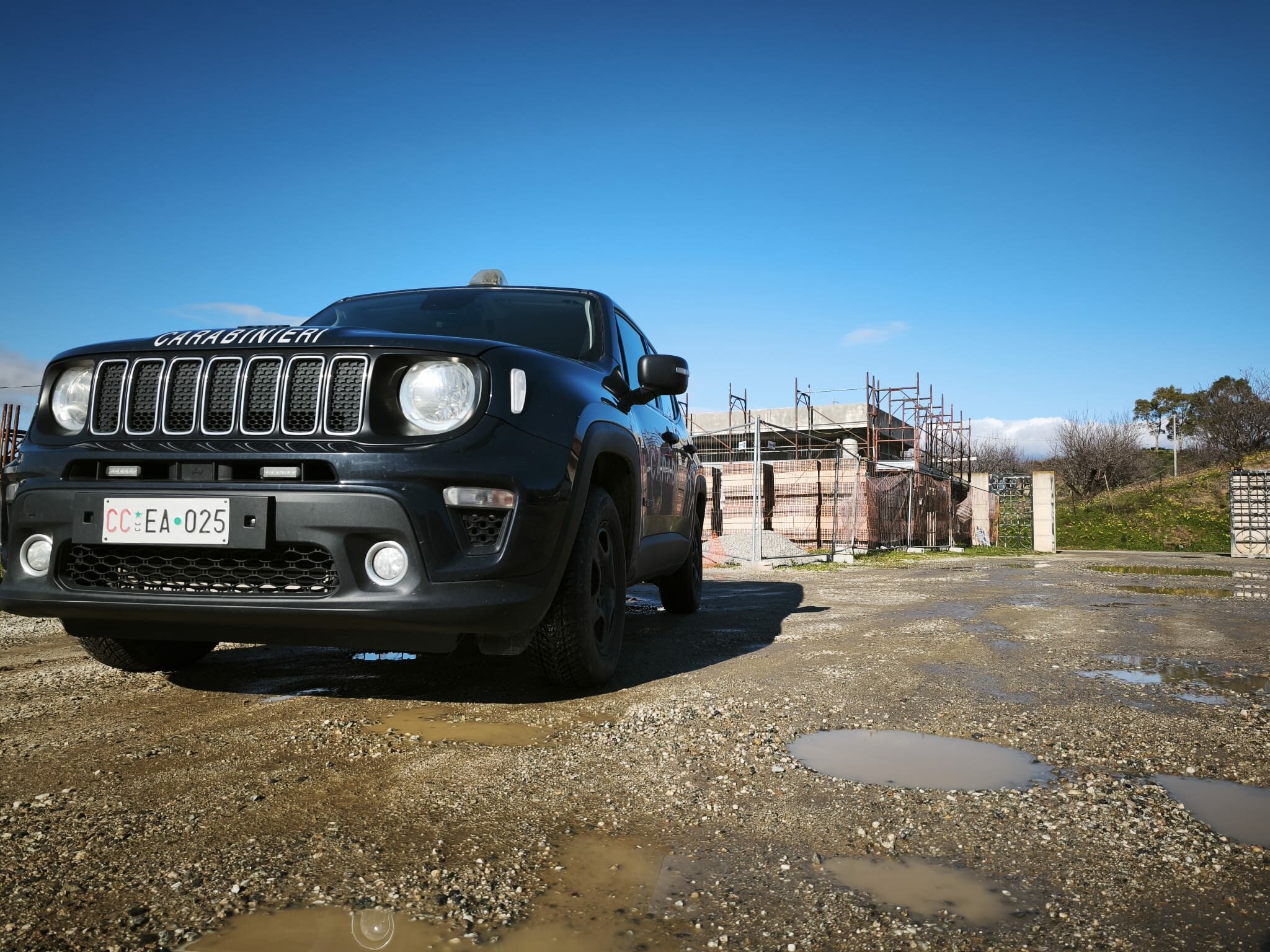 A SELLIA MARINA: I CARABINIERI SOSPENDONO DUE CANTIERI PER LAVORO NERO E GRAVI VIOLAZIONI SULLA SICUREZZA.