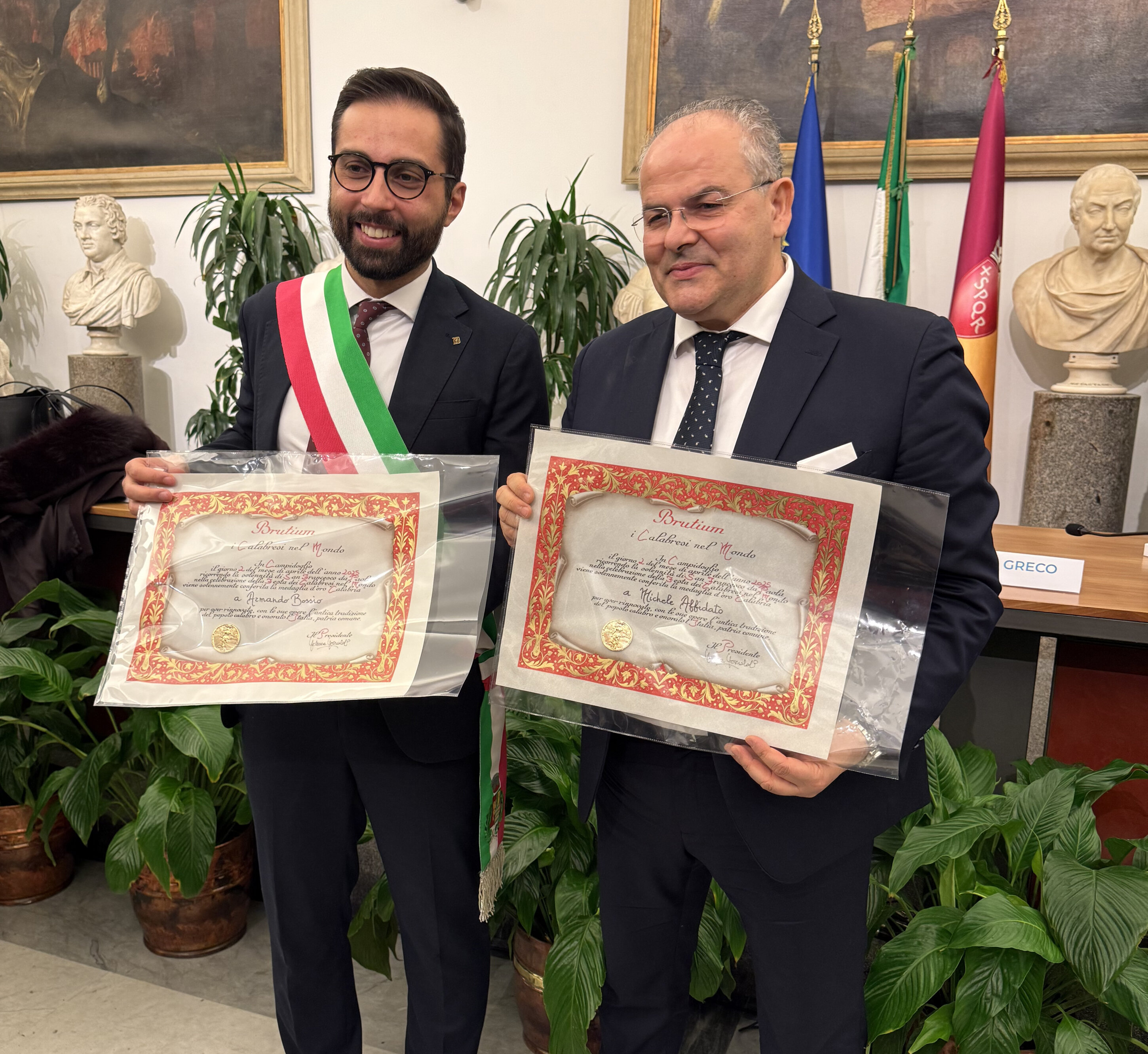 CLETO ACCOGLIE IL MAESTRO ORAFO MICHELE AFFIDATO