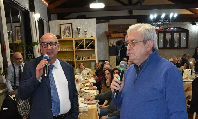 Il vicedirettore nazionale dell'Agenzia Giornalistica Italia (Agi) Rosario Stanizzi festeggia a Cropani suo paese natale Il Presidente dell'Ordine Soluri: era destinato al successo per le sue capacit&agrave; professionali