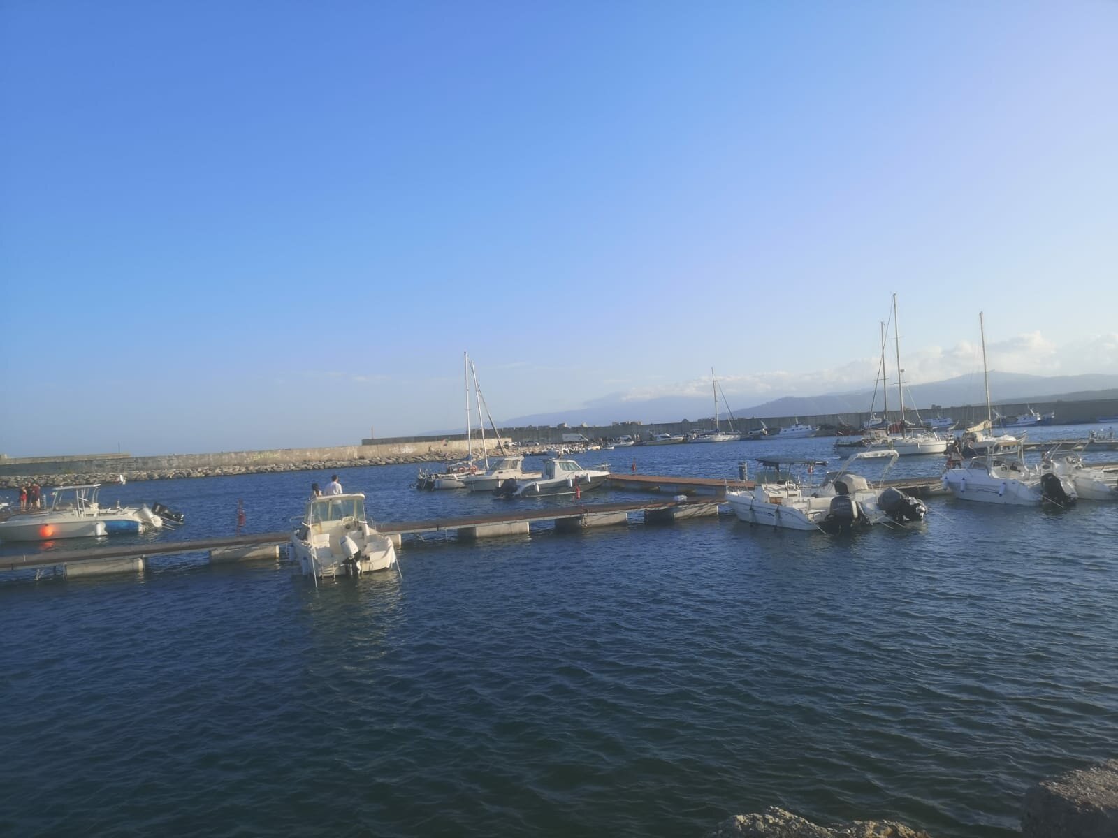 La vicenda dei pontili del porto di Catanzaro ancora in... alto mare!