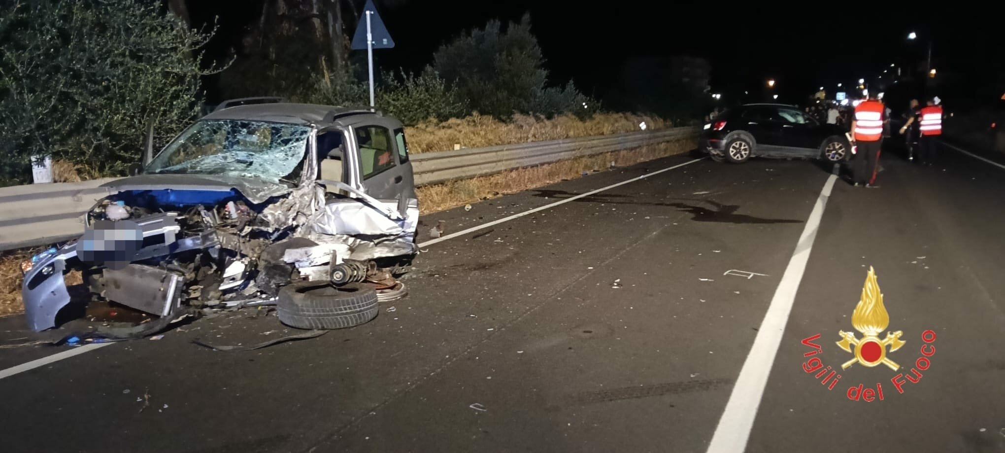Incidente stradale sulla SS 106 nel comune di Sellia Marina: tre feriti, deceduto in ospedale il conducente della Fiat Panda