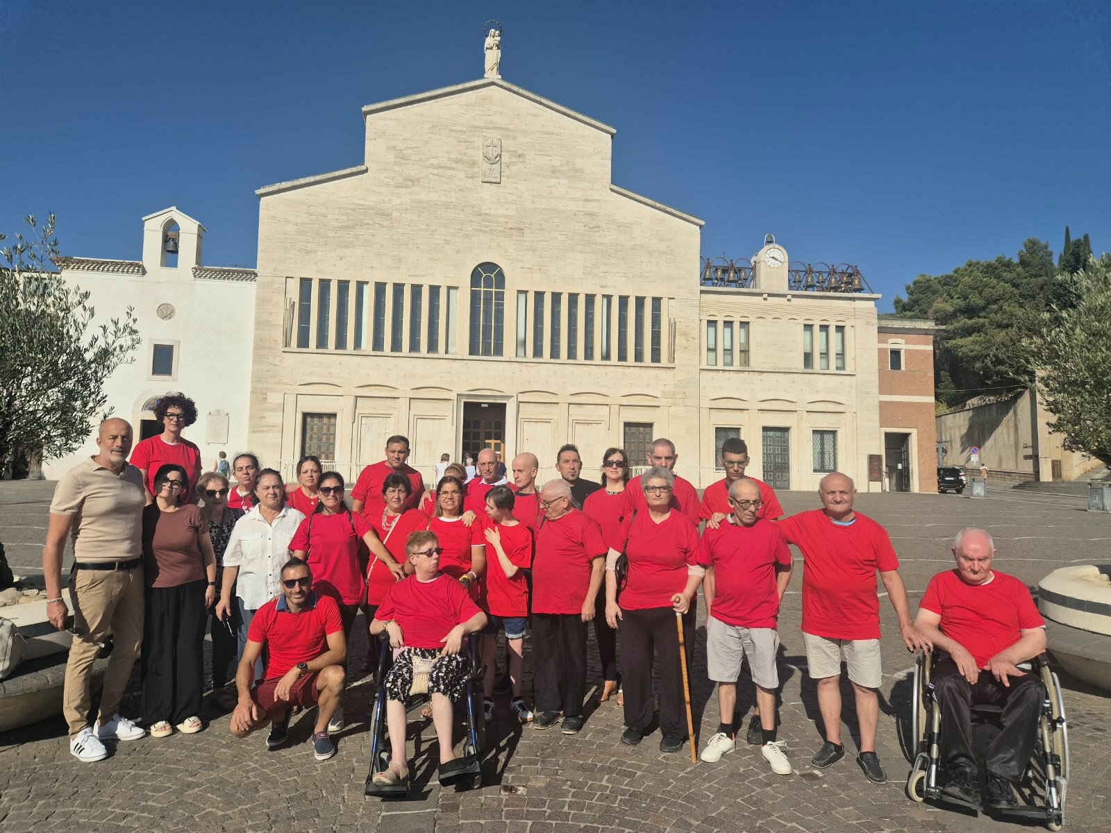 Viaggio a San Giovanni Rotondo nel segno della cura e della solidarietà organizzato dagli operatori Ualsi Maria Santissima di Cropani Marina Viaggio a San Giovanni Rotondo nel segno della cura e della solidarietà organizzato dagli operatori Ualsi Maria Santissima di Cropani Marina