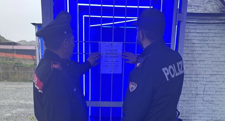 Violenze e irregolarità in una discoteca: il Questore di Catanzaro dispone la sospensione del locale per 15 giorni Violenze e irregolarità in una discoteca: il Questore di Catanzaro dispone la sospensione del locale per 15 giorni