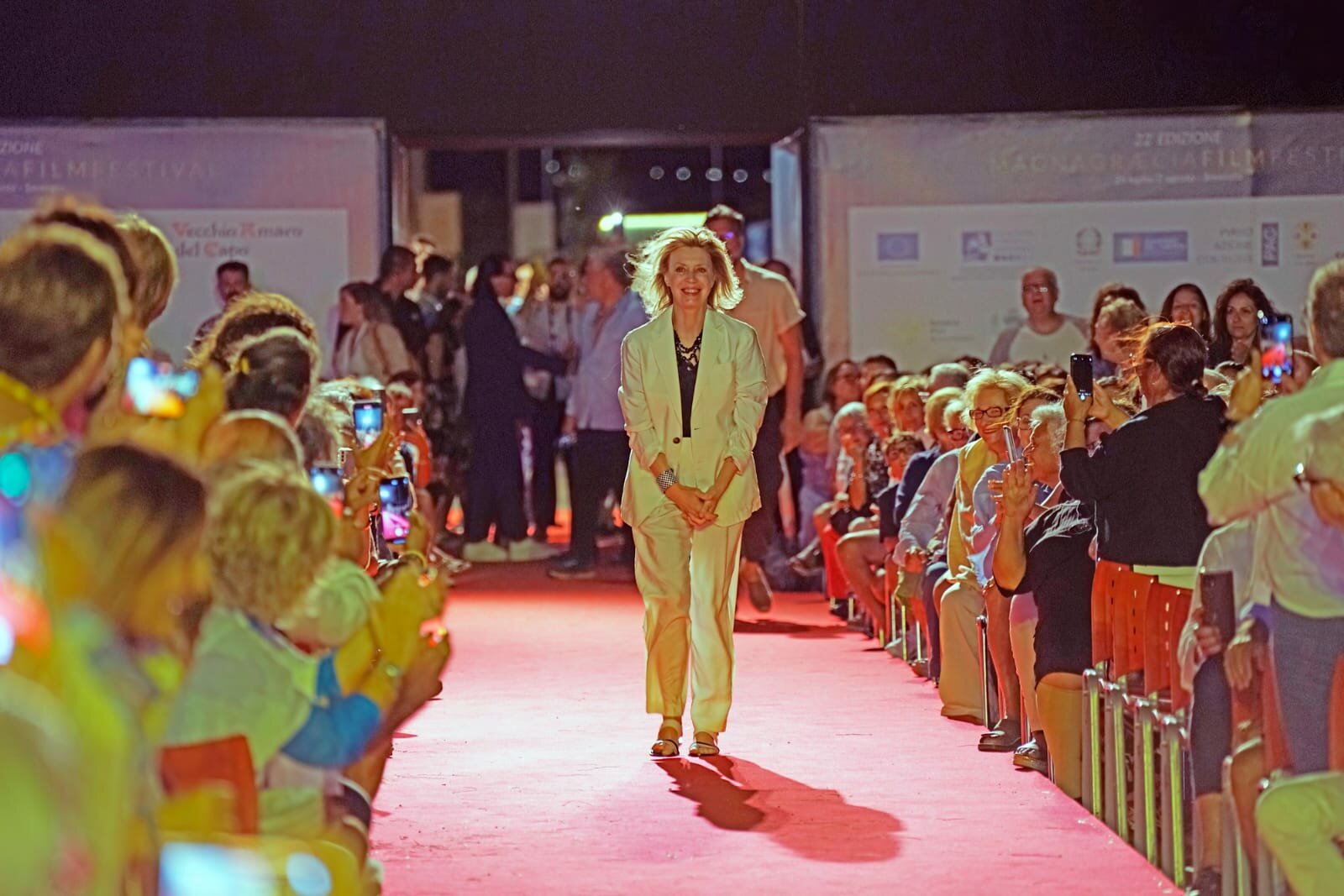 SOVERATO, July 28, 2025 - Author conversations and high-level screenings enlivened the second evening of the 22nd edition of the Magna Graecia