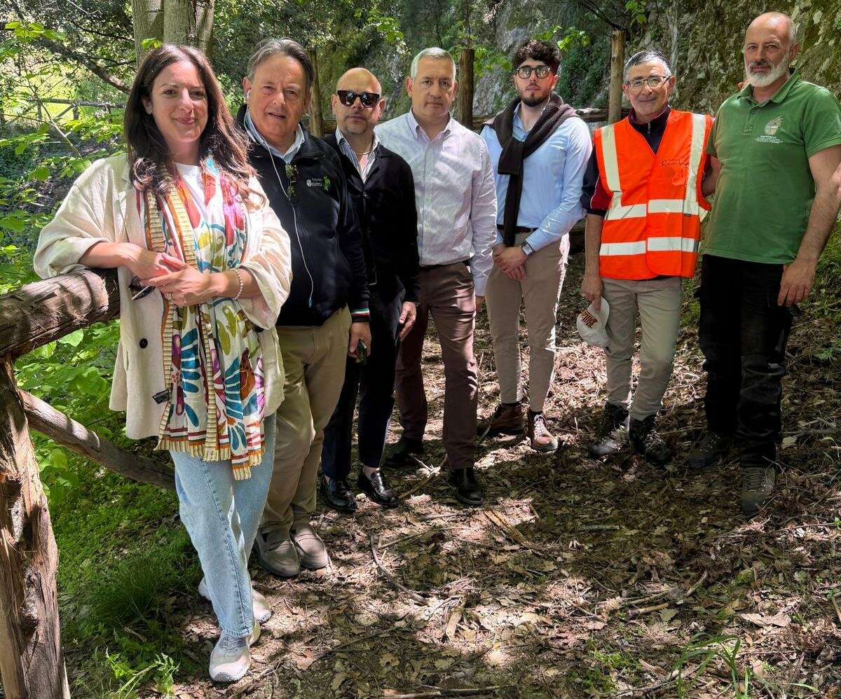 Parco Li Comuni, sopralluogo istituzionale per monitorare la rinascita della Pineta di Siano: lavori in corso, consolidamento dei versanti e nuove prospettive di valorizzazione