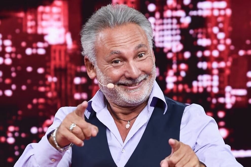 Pierino e il lupo e le favole dissacranti di Francesco Paolantoni con l&rsquo;Orchestra Saverio Mercadante domani al Teatro Politeama di Catanzaro