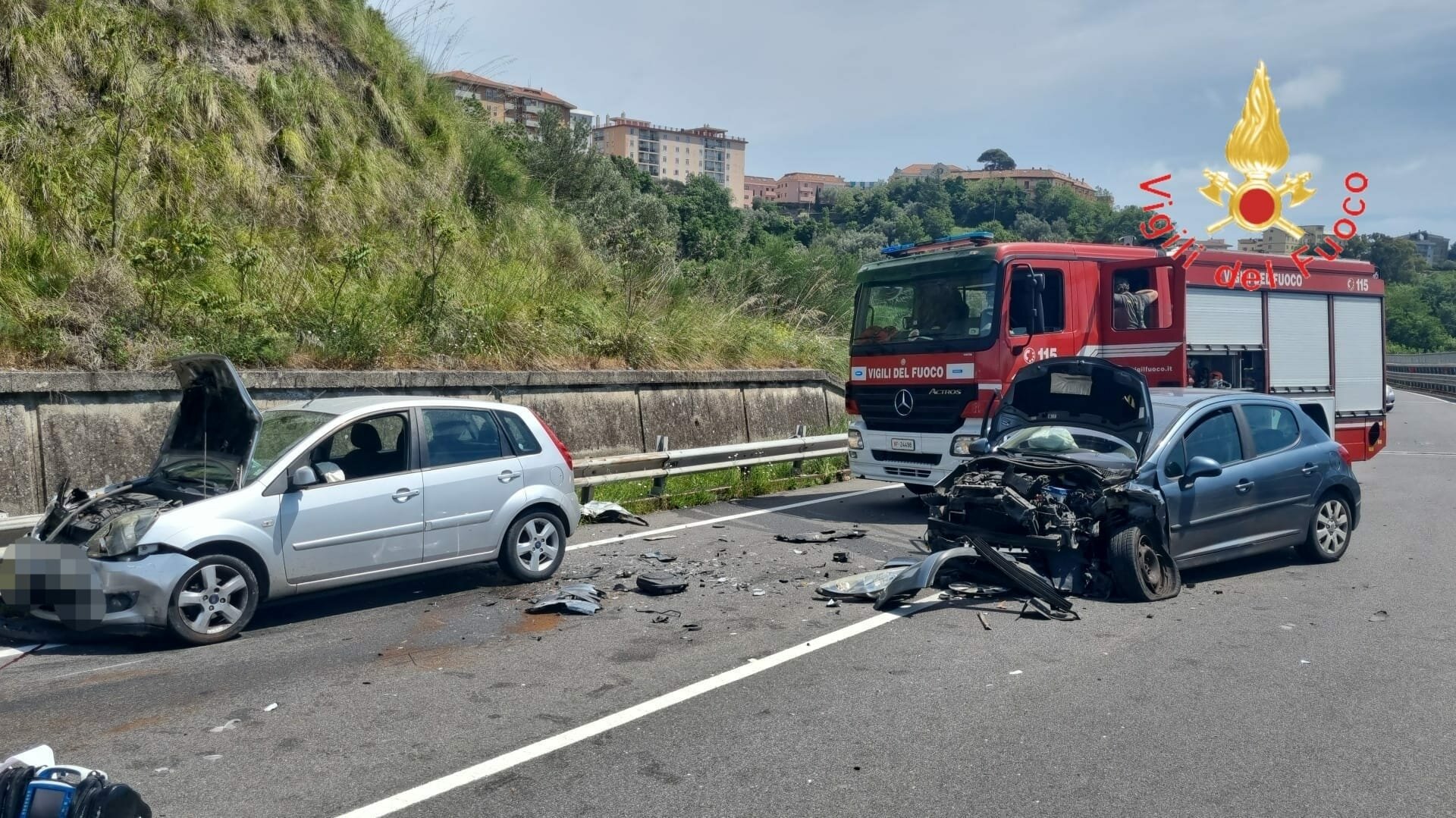 Tragico incidente sulla tangenziale Est di Catanzaro. Un morto