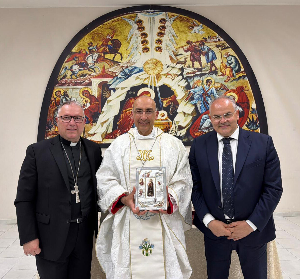 1-cardinale-reina.jpeg 1-cardinale-reina.jpeg
