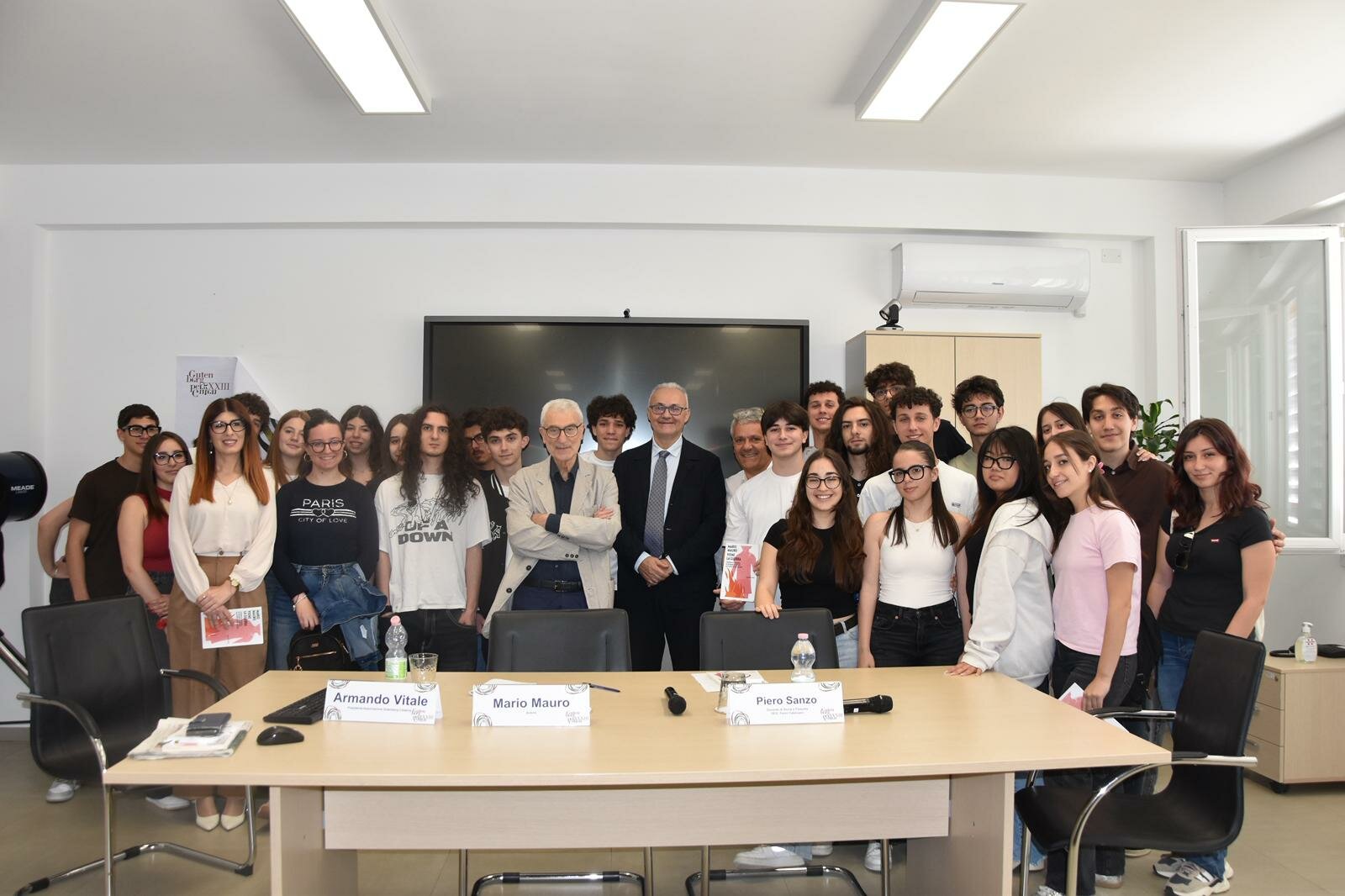 incontro-mario-mauro.jpeg incontro-mario-mauro.jpeg