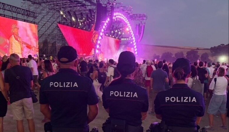 Grande successo per il concerto di Jovanotti svoltosi in sicurezza grazie ai mirati servizi di ordine pubblico predisposti dal Questore di Catanzaro