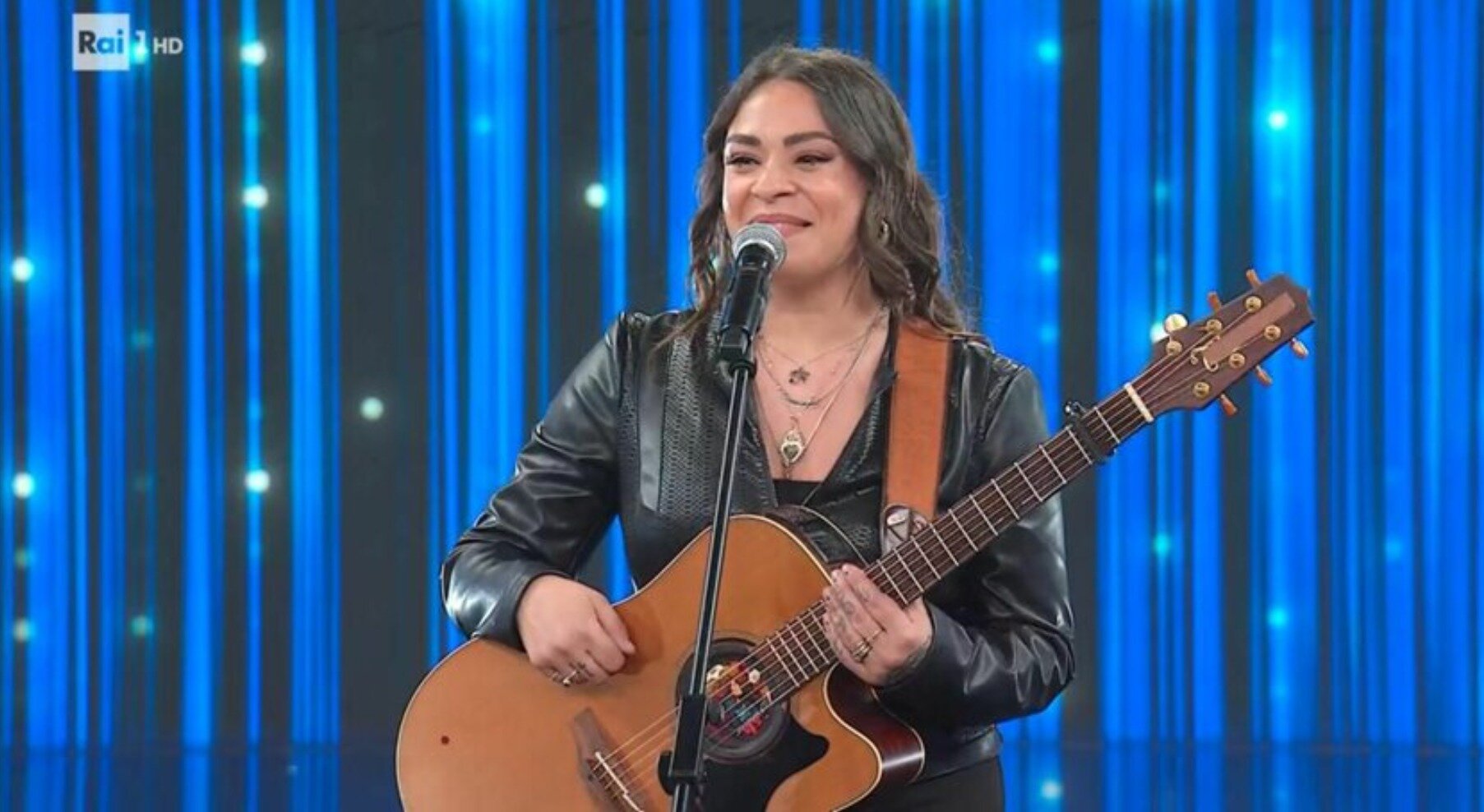 DALLA STRADA AL PALCO: JANUARIA TRIONFA E VOLA IN FINALE