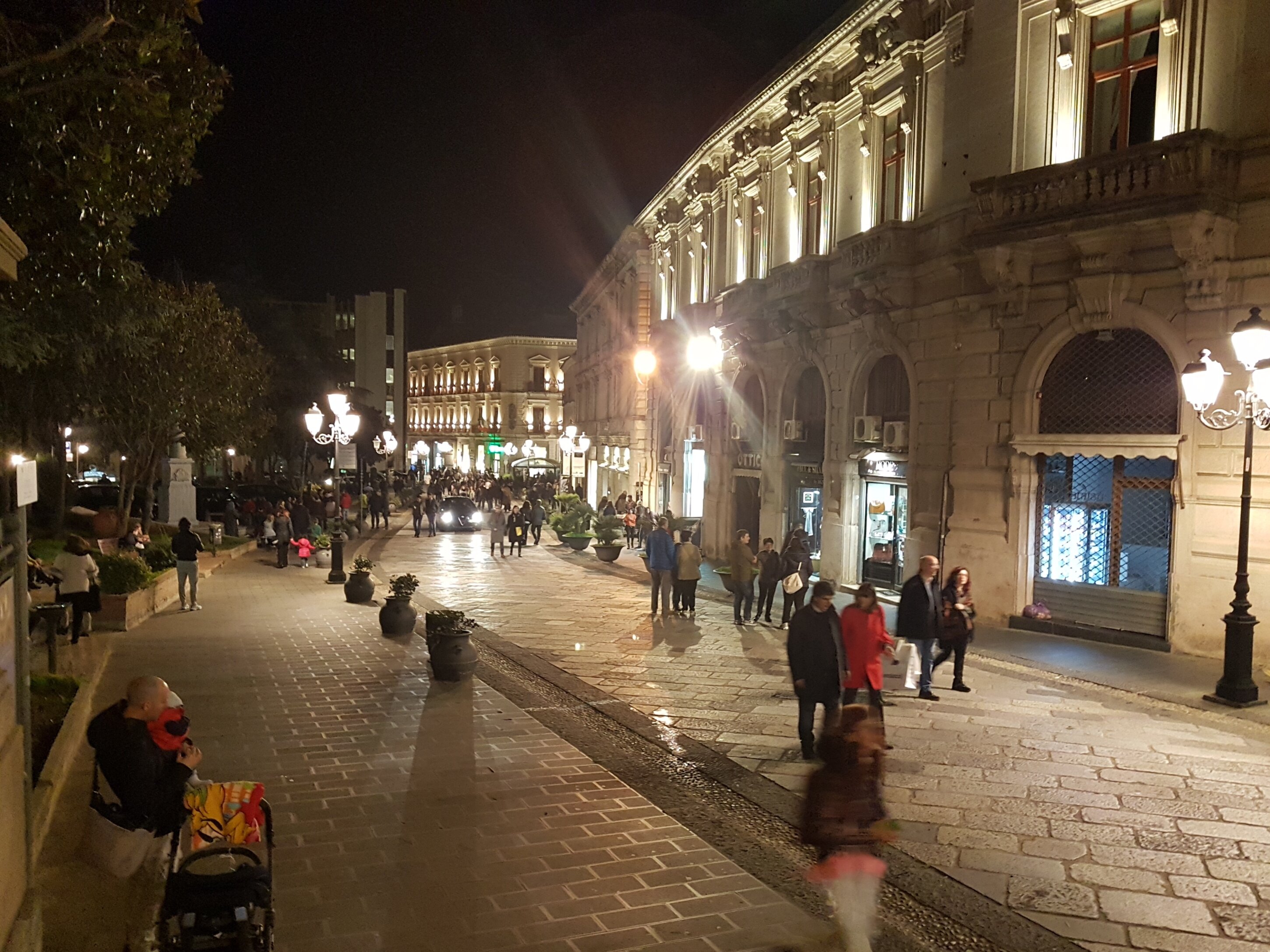 Domani, gioved&igrave; 2 aprile 2026, isola pedonale sul Corso. Cosa prevede l&rsquo;ordinanza di Polizia Locale