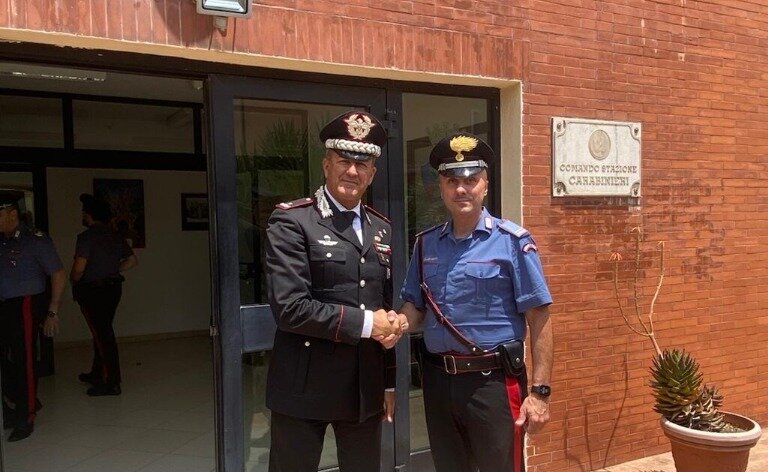 Carabinieri Curinga (CZ). Si insedia il nuovo Comandante di Stazione. Il Generale Pellegrino si reca in visita per augurare buon lavoro.