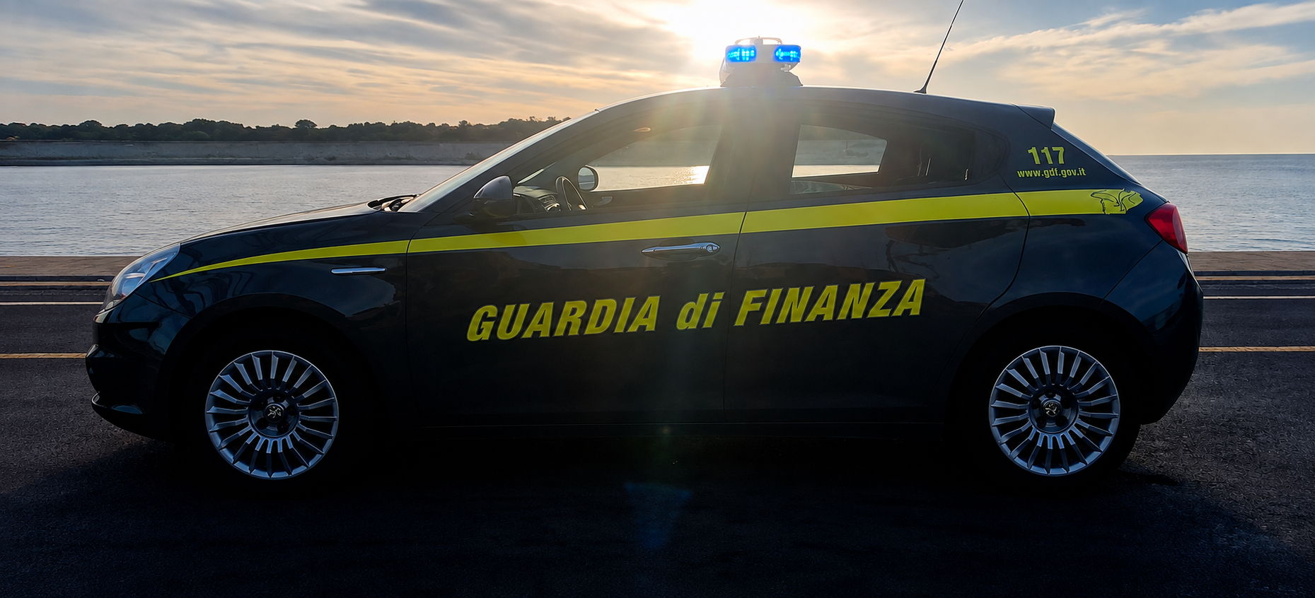 Un nuovo controllo straordinario interforze interessa un locale di Sellia Marina