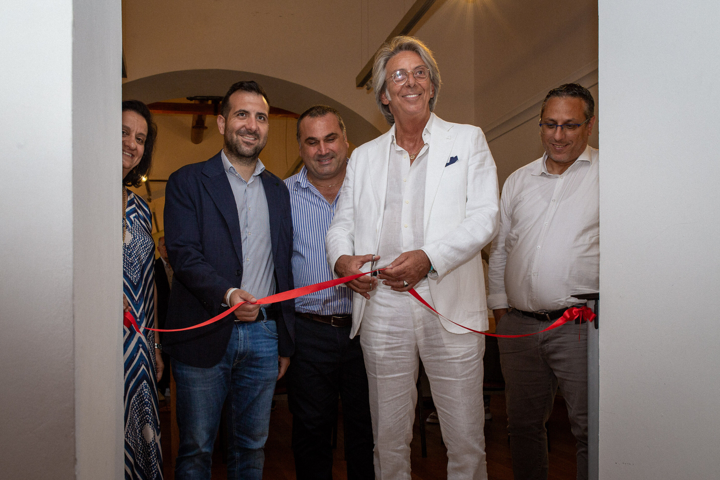 “Geografie possibili”, il silenzio musicale dei paesaggi calabresi: inaugurata al Complesso San Giovanni la mostra di Virgilio Piccari