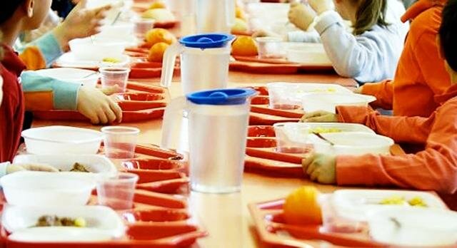 Servizio Refezione Scolastica a.s. 2025/2026: la Giunta approva i criteri definitivi per i contributi a ristoro dei buoni pasto Servizio Refezione Scolastica a.s. 2025/2026: la Giunta approva i criteri definitivi per i contributi a ristoro dei buoni pasto