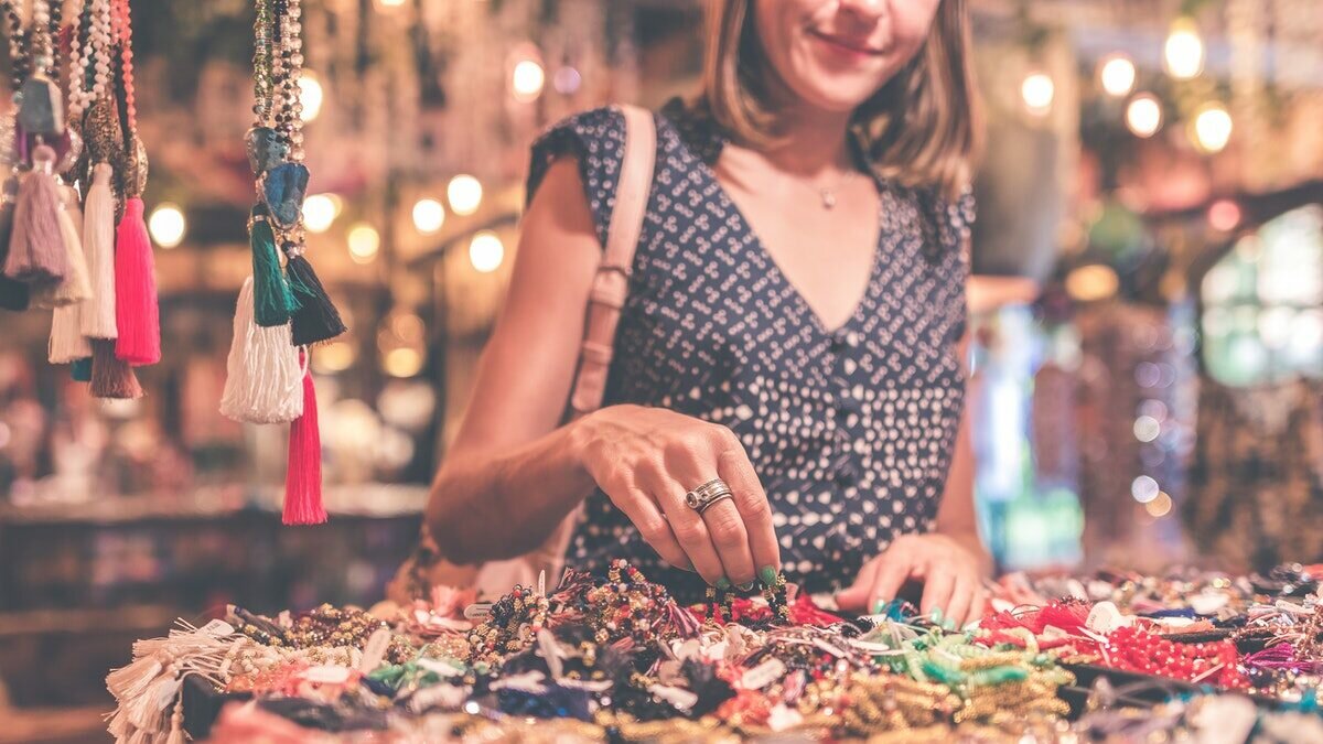 Pubblicato avviso per assegnazione posteggi mercatino degli hobbisti in Piazza Prefettura Pubblicato avviso per assegnazione posteggi mercatino degli hobbisti in Piazza Prefettura