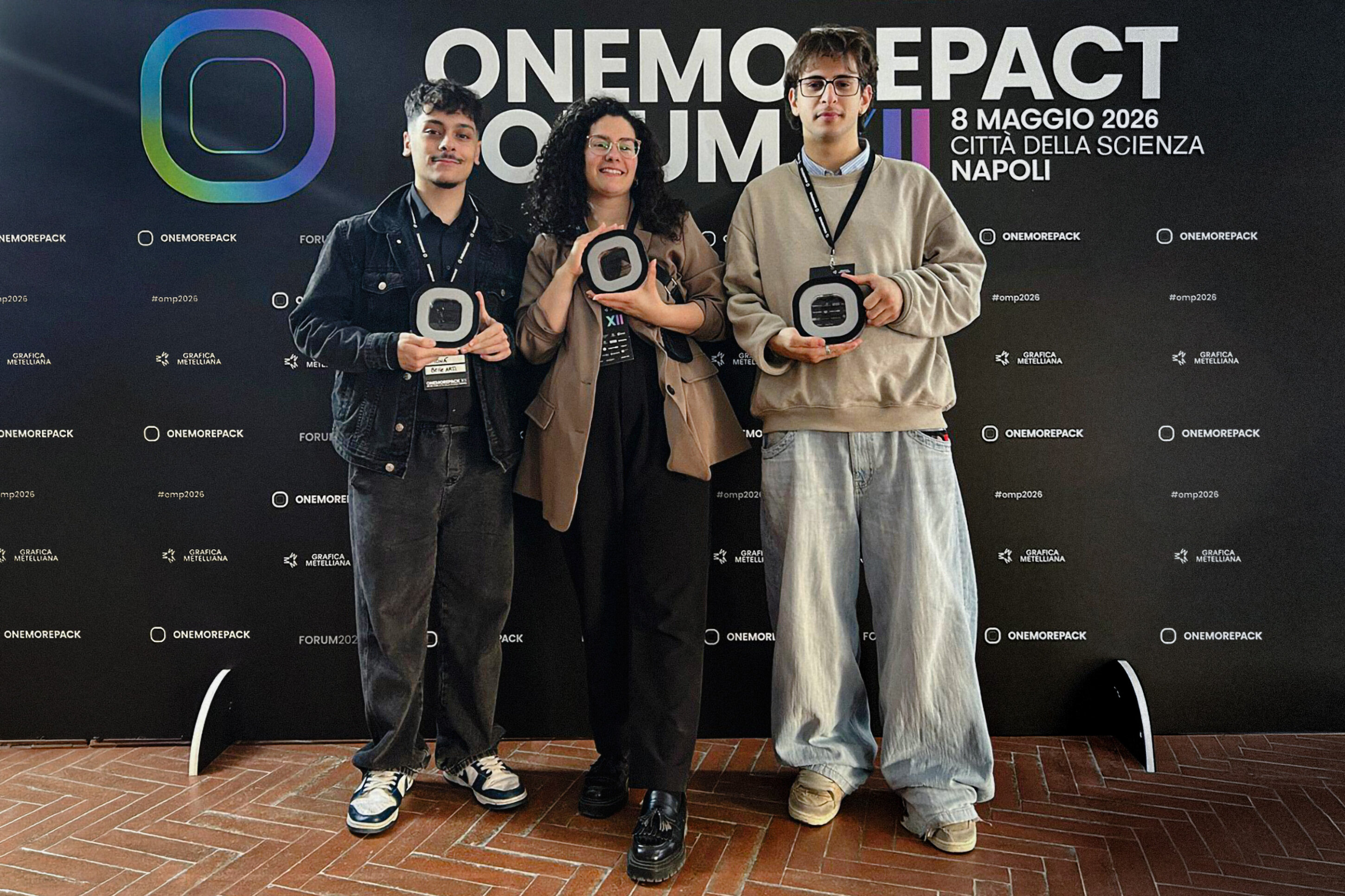 ionà-palleria-ceniviva.jpeg ionà-palleria-ceniviva.jpeg