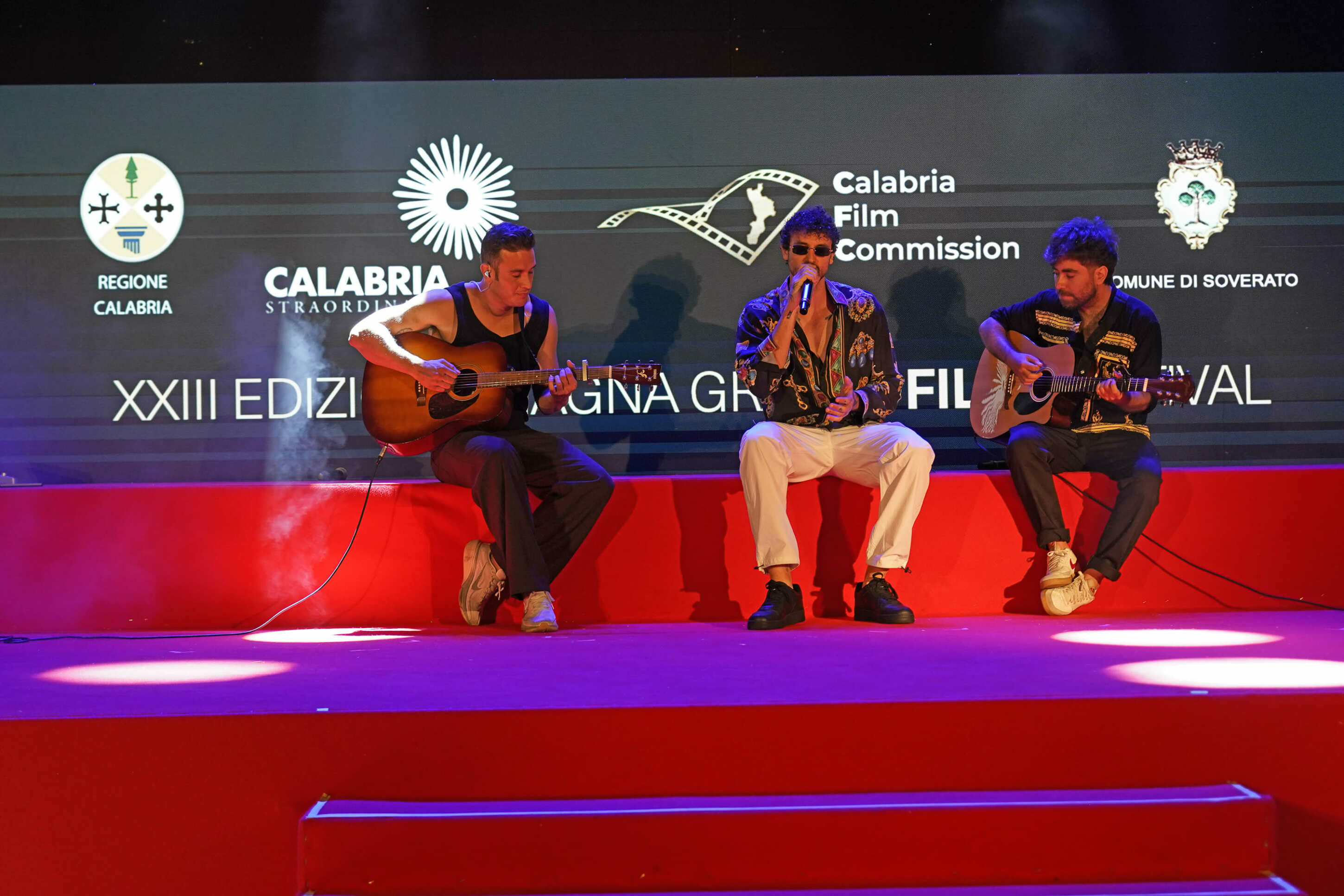 Magna Graecia Film Festival a Soverato Sul palco Giulia Bevilacqua, Caterina Murino, Eleonora Pieroni, Darko Peric. Momento musicale con Carl Brave Stasera gran finale con le&nbsp;premiazioni e Kevin Spacey