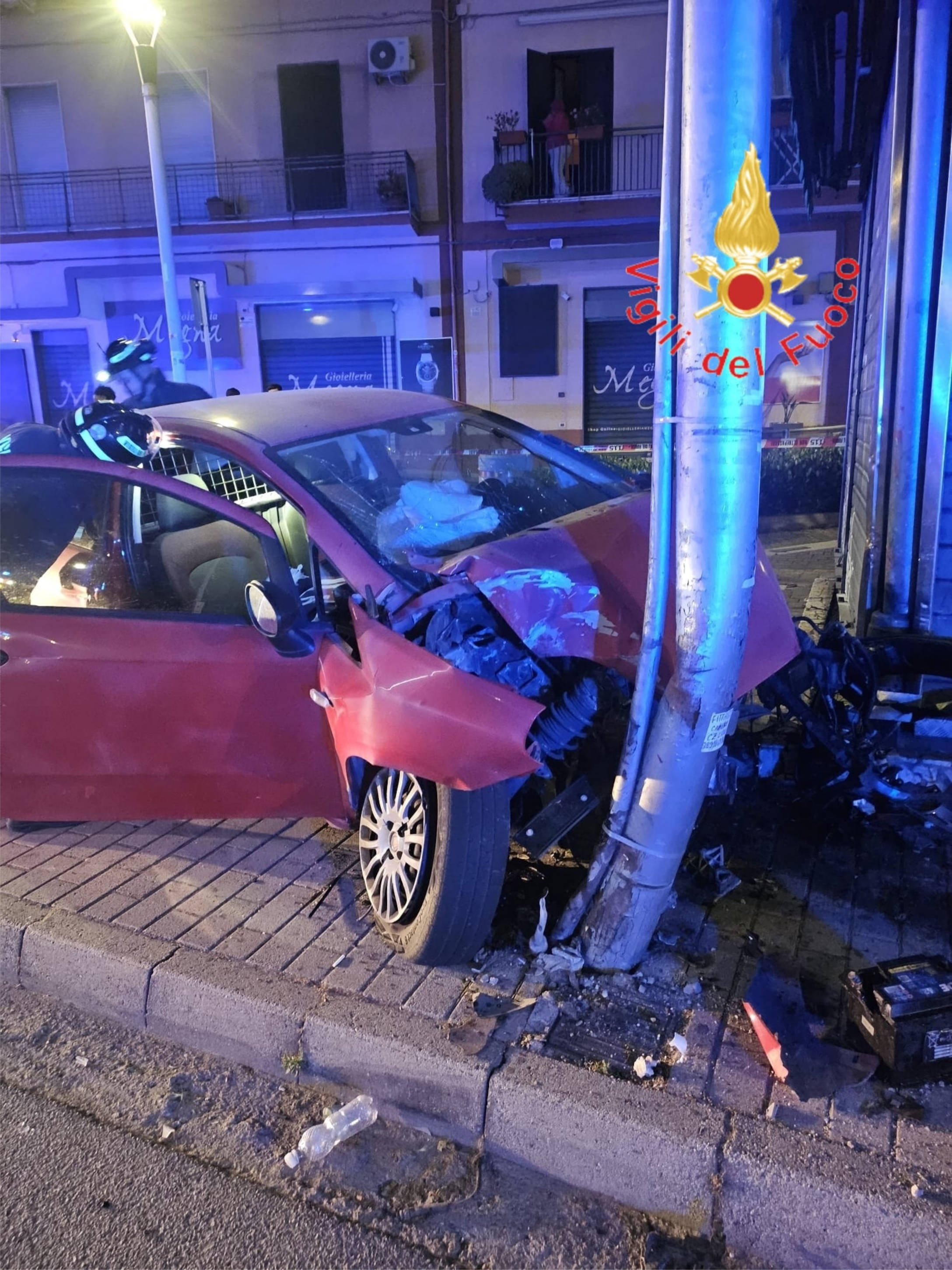 Grave incidente nel quartiere marinaro Grave incidente nel quartiere marinaro