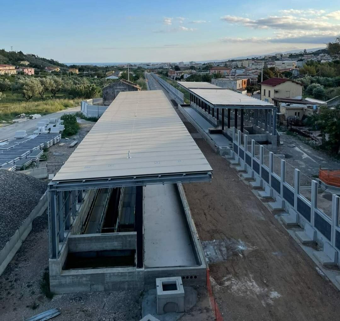 Intitolare la fermata principale della metropolitana di superficie all'ingegnere Giovanni Angotti, che ide&ograve; e progett&ograve; l'opera.
