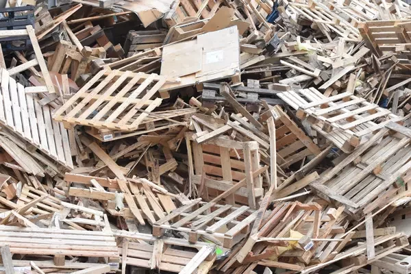 Temporanea sospensione del conferimento della frazione legno presso il Centro Comunale di Raccolta e del servizio di ritiro degli ingombranti in legno