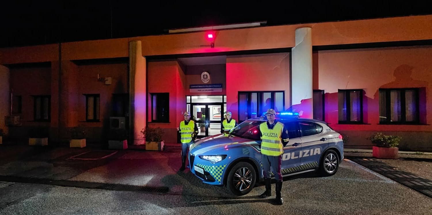 VACANZE SICURE 2026: POLIZIA DI STATO E ASSOGOMMA INSIEME ANCHE QUEST&rsquo;ANNO PER LA CAMPAGNA VACANZE SICURE. LA SICUREZZA NON VA IN VACANZA. UN&rsquo;AUTOVETTURA SU 3 PRESENTA IRREGOLARIT&Agrave;: PNEUMATICI LISCI, NON CONFORMI E REVISIONI MANCANTI