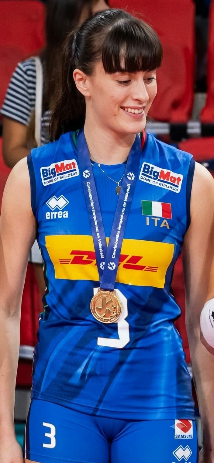 alessandra-talarico-premiazione.jpeg alessandra-talarico-premiazione.jpeg