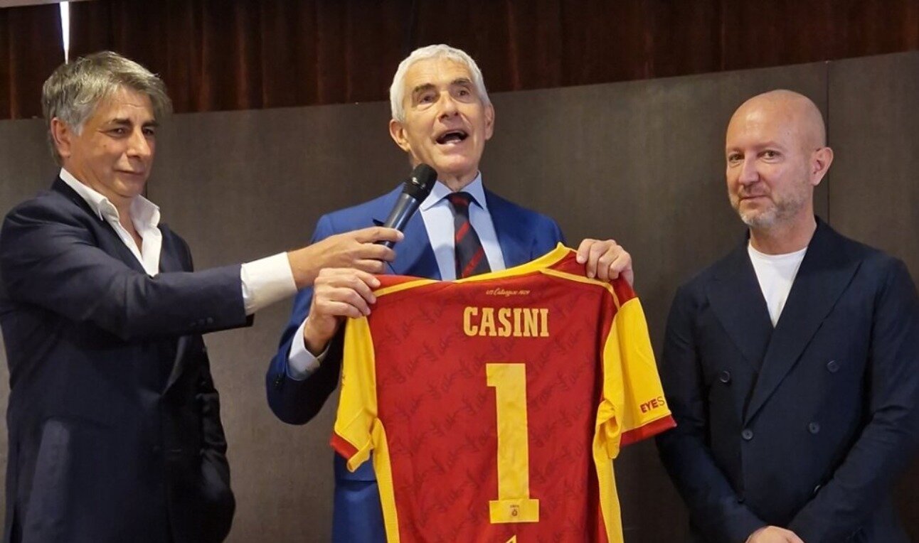 CATANZARO ACCOGLIE PIER FERDINANDO CASINI: ALL&rsquo;HOTEL GUGLIELMO UNA RIFLESSIONE SU EUROPA, DEMOCRAZIA E FUTURO DELL&rsquo;OCCIDENTE