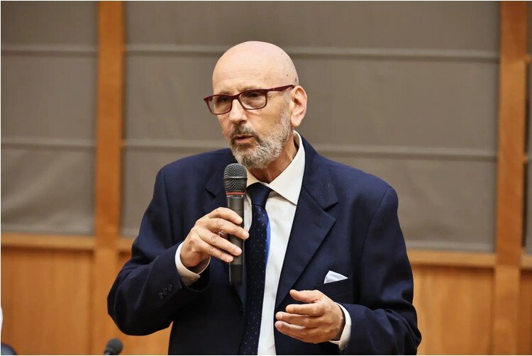 Chirurgia cardiaca mini-invasiva: all&rsquo;A.O.U. Dulbecco tecniche avanzate per curare il cuore